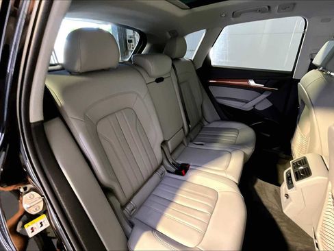 Used 2023 Audi Q5 2.0T Premium Plus w/ Premium Plus Package image 19