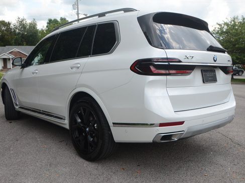 Used 2025 BMW X7 xDrive40i w/ Premium Package AWD/4WD image 23