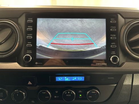 Used 2023 Toyota Tacoma TRD Off-Road w/ Technology Package AWD/4WD image 29