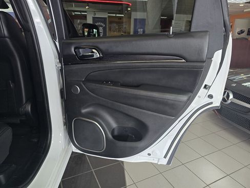 Used 2020 Jeep Grand Cherokee High Altitude AWD/4WD image 15