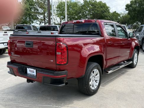 Used 2022 Chevrolet Colorado LT w/ Safety Package image 5