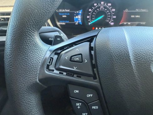 Used 2018 Ford Fusion SE w/ Fusion SE Technology Package image 13