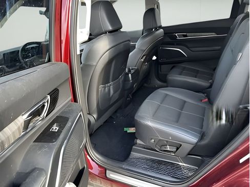 Used 2024 Kia Telluride SX w/ Towing Package image 35