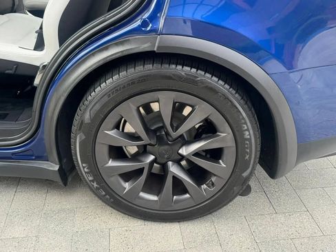Used 2022 Tesla Model X AWD/4WD image 42