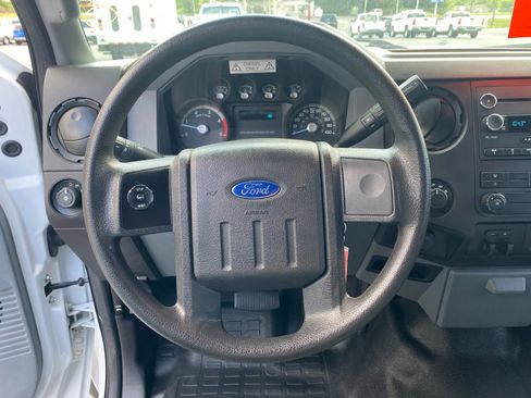 Used 2012 Ford F450 XL image 11