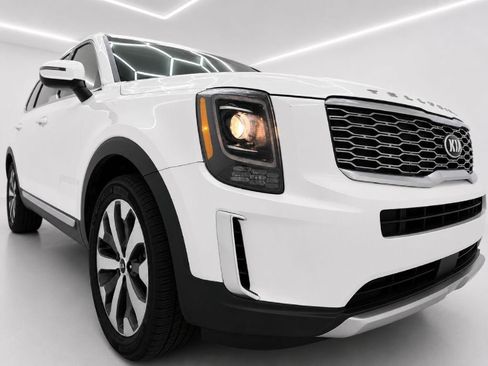 Used 2020 Kia Telluride S w/ S 8 Passenger Seating Package AWD/4WD image 38