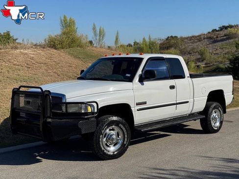 Used 2002 Dodge Ram 2500 Truck SLT image 4