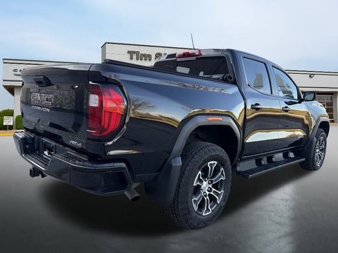 Used 2023 GMC Canyon AT4 image 5