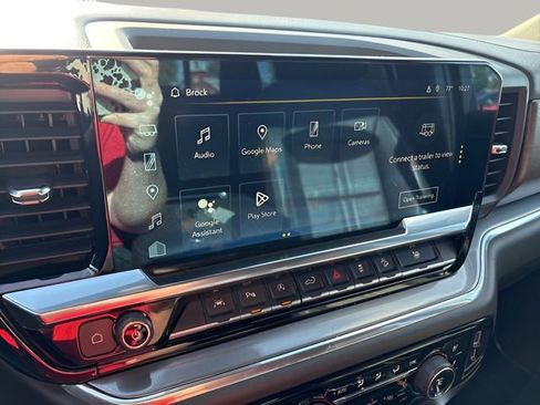 Used 2023 Chevrolet Silverado 1500 High Country w/ Technology Package image 14