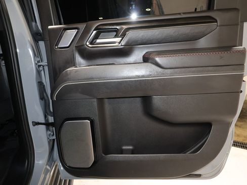Used 2024 GMC Sierra 2500 AT4X AWD/4WD image 21