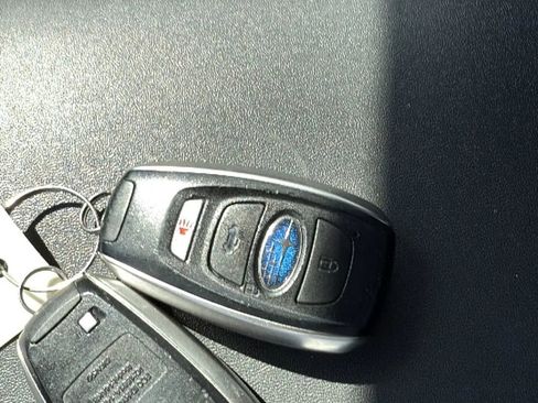 Used 2024 Subaru Outback Limited image 25