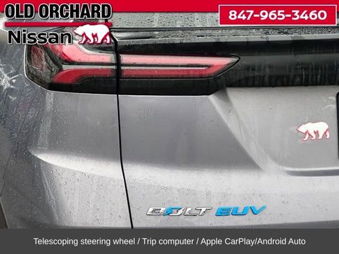 Used 2022 Chevrolet Bolt EUV Premier w/ Sun & Sound Package image 8