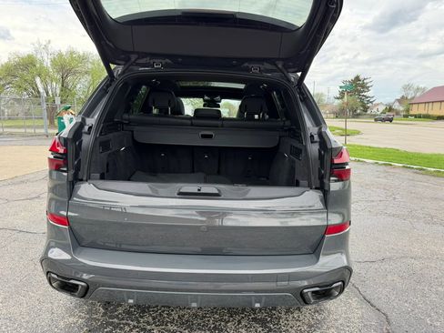 Used 2024 BMW X5 xDrive40i w/ Premium Essential Package image 8