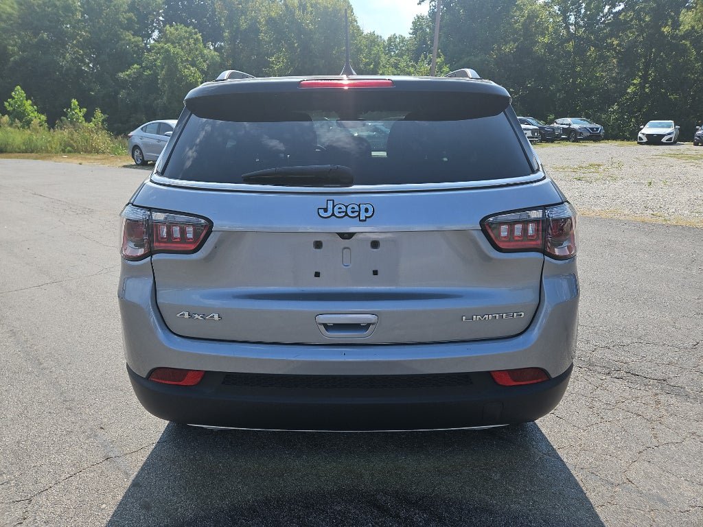 Used 2023 Jeep Compass Limited AWD/4WD image 4