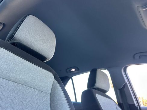 Used 2024 Chevrolet Equinox LS image 21