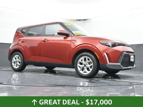 Used 2025 Kia Soul LX w/ LX Technology Package FWD image 48