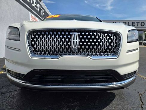 Used 2022 Lincoln Nautilus Reserve w/ Equipment Group 201A image 8