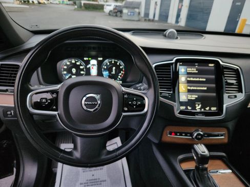 Used 2016 Volvo XC90 T6 Inscription w/ Vision Package image 8
