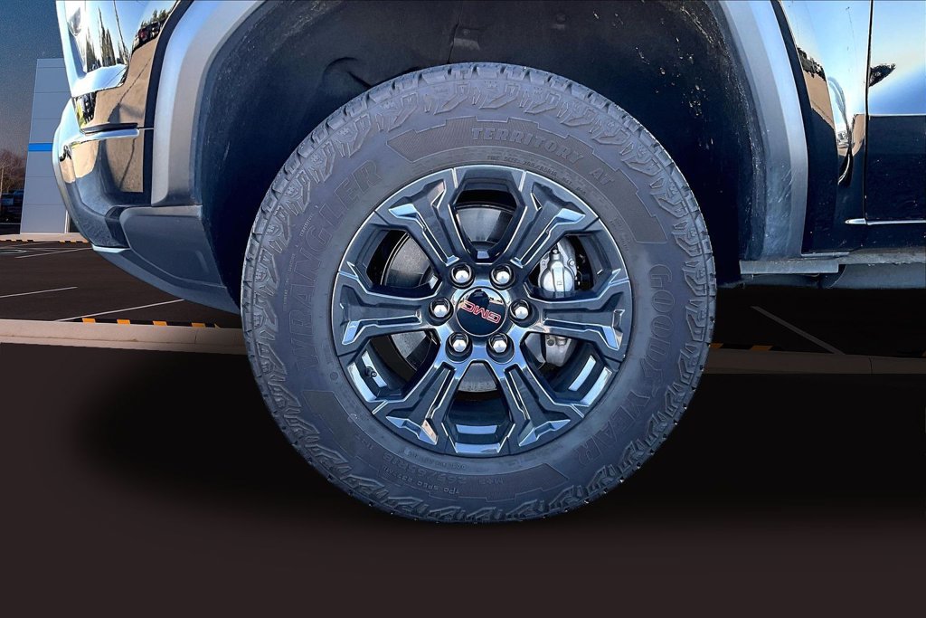 Used 2025 GMC Canyon Elevation w/ Convenience Package RWD image 38