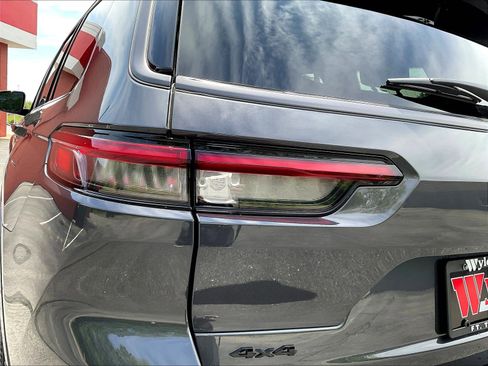 New 2026 Jeep Grand Cherokee L Limited AWD/4WD image 15
