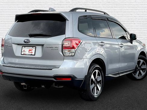 Used 2017 Subaru Forester 2.5i Premium w/ All-Weather Package AWD/4WD image 6