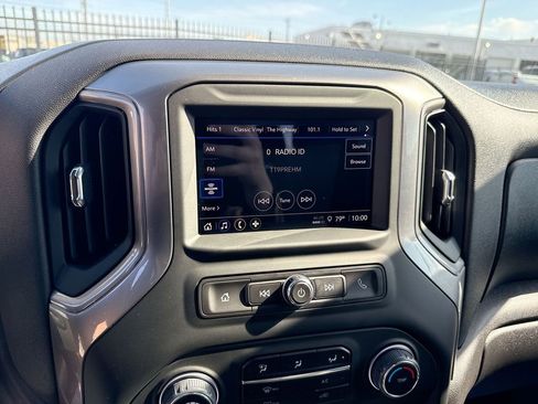 Used 2024 Chevrolet Silverado 1500 Custom Trail Boss image 15