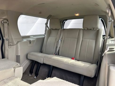 Used 2014 Ford Expedition EL XLT image 12