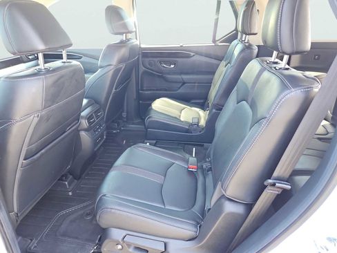 Certified 2025 Honda Pilot EX-L image 33