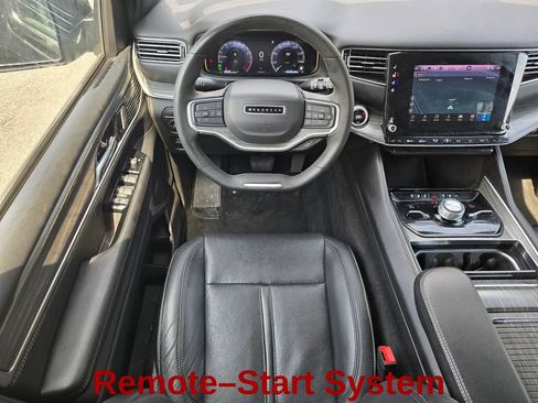 Used 2024 Jeep Wagoneer L Series III w/ Premium Group I AWD/4WD image 20