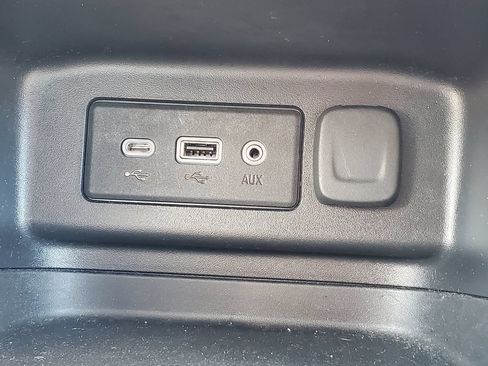 Certified 2019 Chevrolet Equinox LT FWD image 18