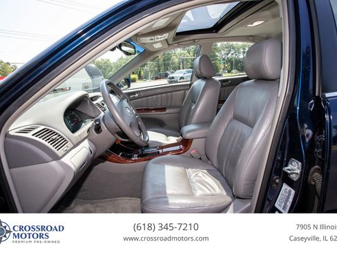 Used 2002 Toyota Camry XLE w/ Pkg 8 FWD image 4