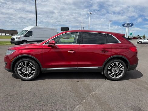 Used 2016 Lincoln MKX Reserve w/ Driver Assistance Package AWD/4WD image 8