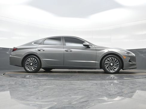 Used 2020 Hyundai Sonata Limited image 32