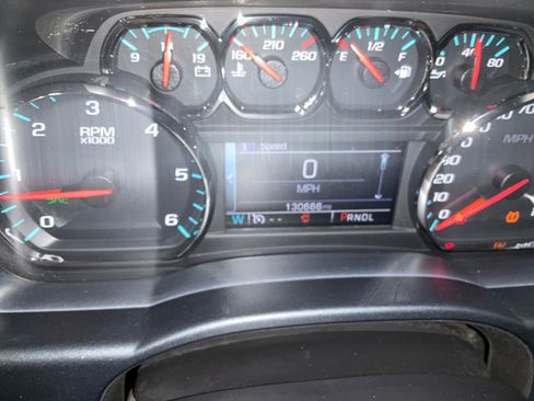 Used 2017 GMC Sierra 1500 SLE w/ SLE Value Package image 17