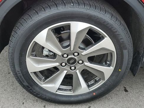 Certified 2023 Ford Escape Platinum image 5