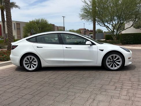Used 2022 Tesla Model 3 Long Range AWD/4WD image 2