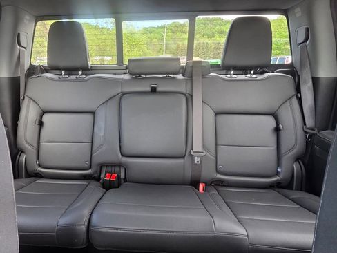 Used 2025 GMC Sierra 1500 Elevation w/ Elevation Premium Package AWD/4WD image 8