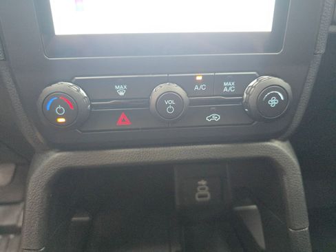 New 2025 Ford Ranger XL image 15