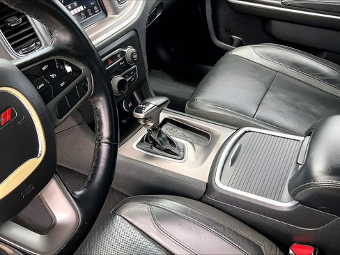 Certified 2022 Dodge Charger SXT w/ Leather Interior Group RWD image 15