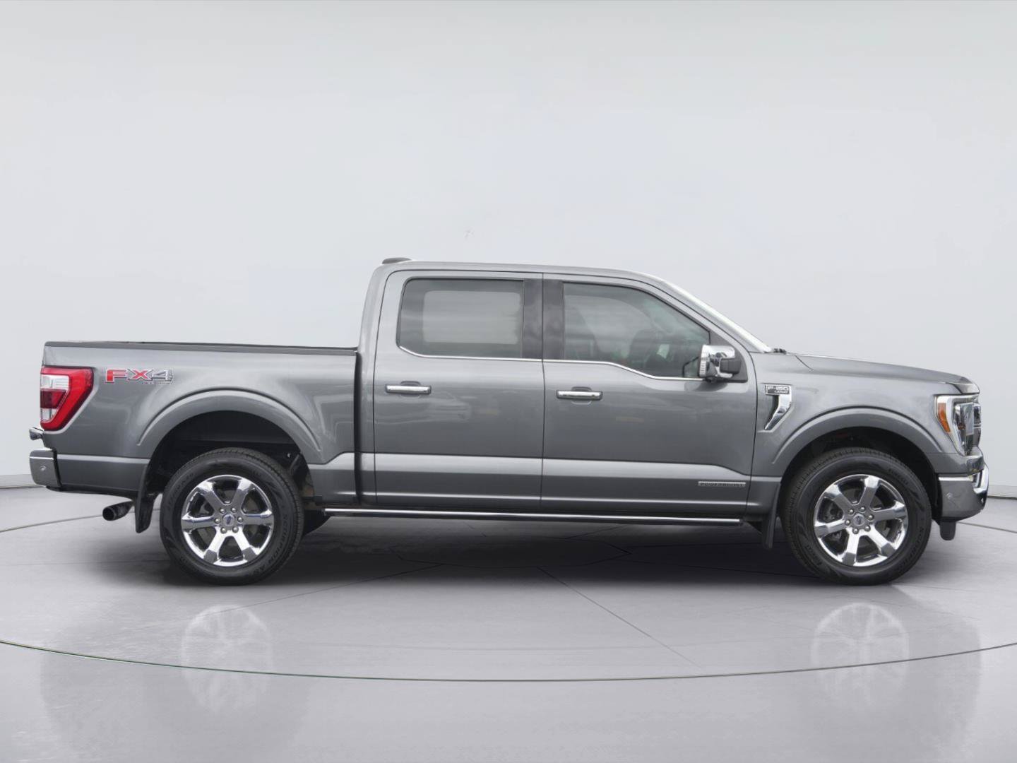 Used 2021 Ford F150 Lariat w/ Equipment Group 502A High AWD/4WD image 5