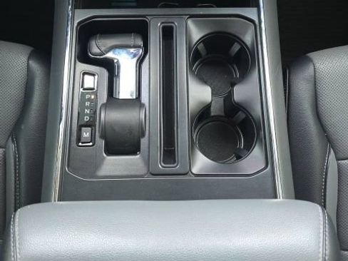 Used 2021 Ford F150 Lariat image 38