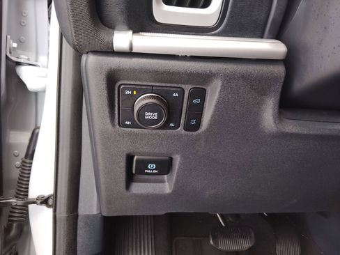 Certified 2025 Ford Expedition Max Active image 19