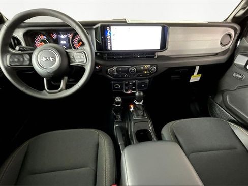 New 2025 Jeep Gladiator Sport image 6