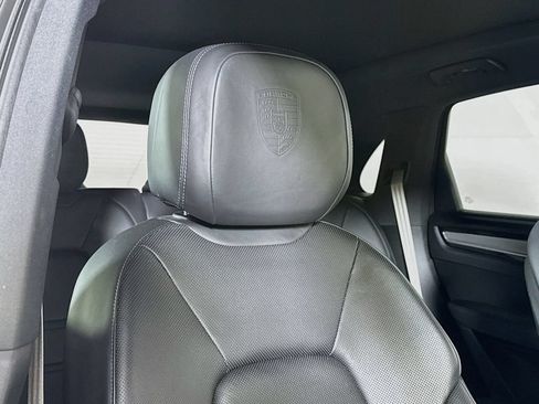 Certified 2023 Porsche Cayenne Platinum Edition AWD/4WD image 49