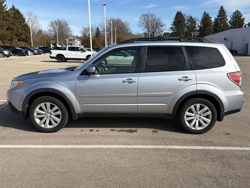 Used 2012 Subaru Forester 2.5X Premium w/ Popular Pkg 3 image 11