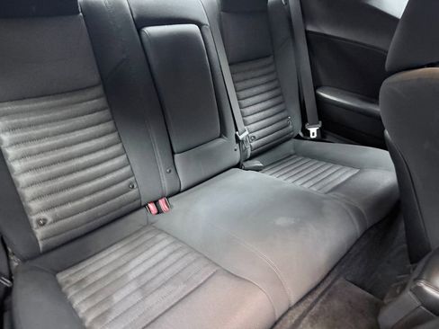 Used 2012 Dodge Challenger SXT image 14