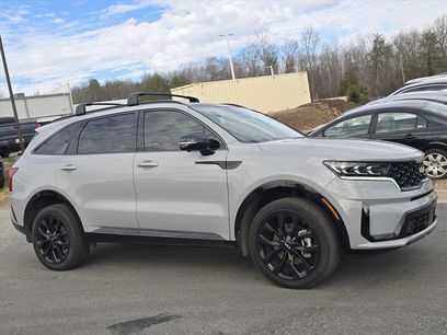 Used 2023 Kia Sorento SX