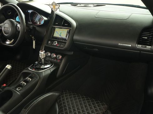 Used 2014 Audi R8 V10 AWD/4WD image 12