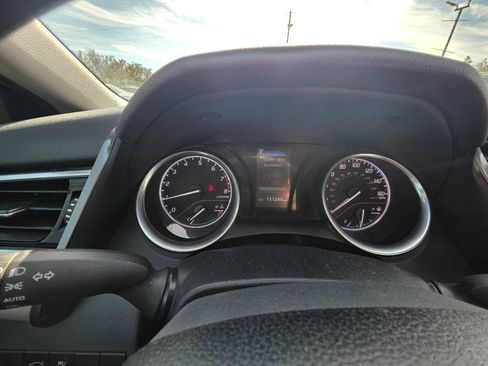 Used 2018 Toyota Camry LE w/ Convenience Package image 14