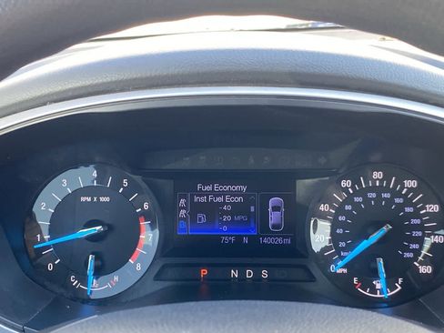 Used 2013 Ford Fusion SE image 28